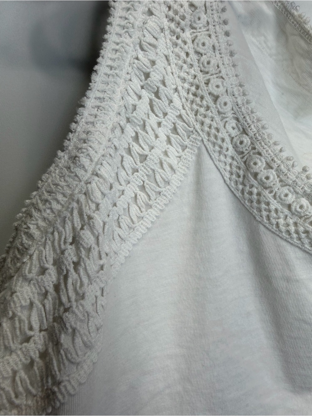 J.Crew White Crochet Trim Tank Top Size Large - Picture 8 of 11